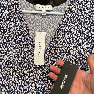 GILLI from DAILYLOOK with tags!!